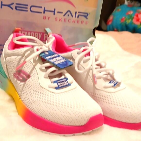 Sketchers sneakers, Sketch-air Dynamight-vivid mode women's size 8 NIB BRAND NEW - Picture 1 of 9